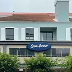Flamingo Sea Point Sea View Luxury Best Position 1 Bedroom Apartment Queen Size Bed & Inverter For Tv
